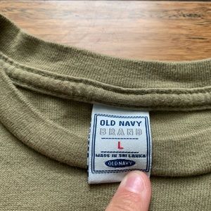 Old Navy Sweaters - Beige Tan Crew Neck Tee Shirt Sweatshirt Old Navy Sweaters - Beige Tan Crew Neck Tee Shirt Sweatshirt